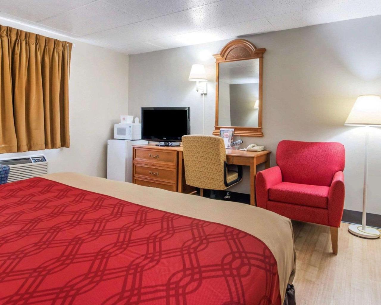 Econo Lodge Нью-Палц Экстерьер фото